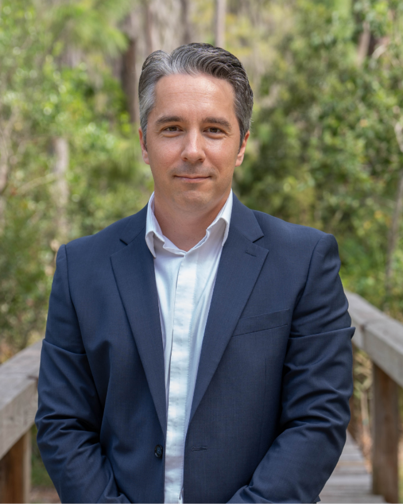 HeadshotBioCharles@2x